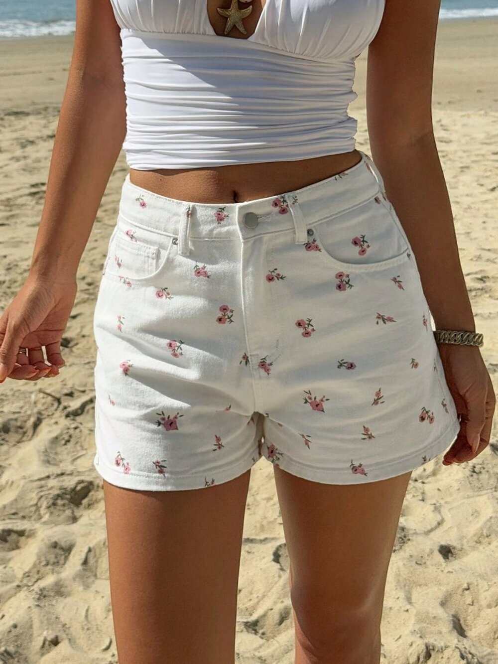 White Casual Women's Ditsy Floral Frayed Hem Denim Shorts - Picture 6 of 7
